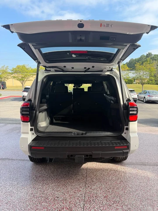2026 Toyota 4Runner 6th Gen - Image 9 of 20