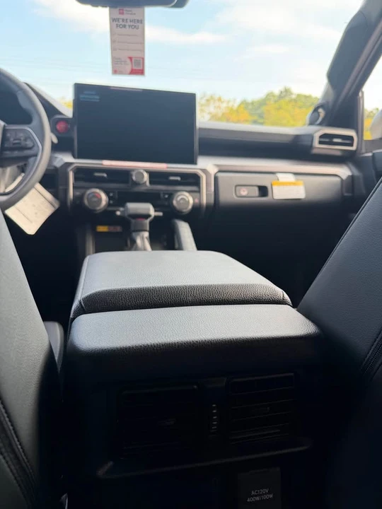2026 Toyota 4Runner 6th Gen - Image 12 of 20