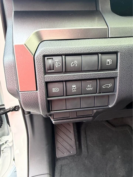 2026 Toyota 4Runner 6th Gen - Image 17 of 20