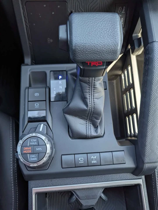 2026 Toyota 4Runner 6th Gen - Image 9 of 15