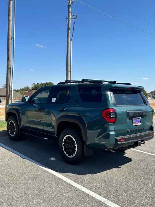 2026 Toyota 4Runner 6th Gen - Image 4 of 4