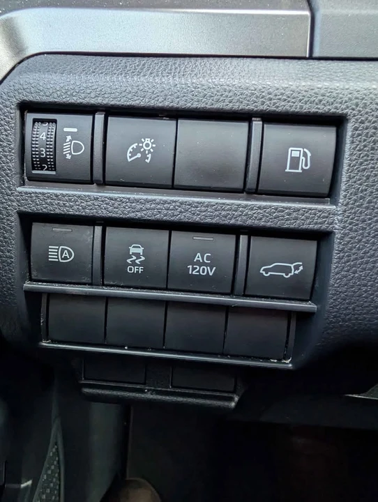 2026 Toyota 4Runner 6th Gen - Image 13 of 15