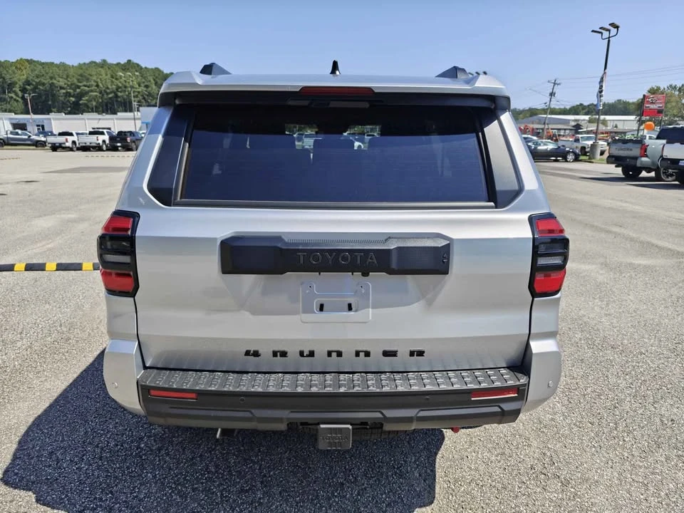 2026 Toyota 4Runner 6th Gen - Image 4 of 20
