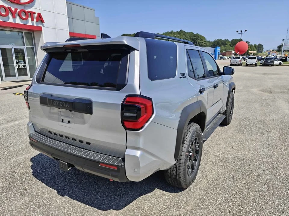 2026 Toyota 4Runner 6th Gen - Image 5 of 20