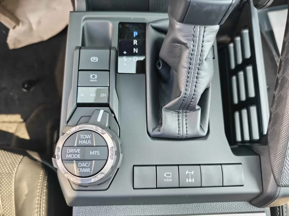 2026 Toyota 4Runner 6th Gen - Image 16 of 20