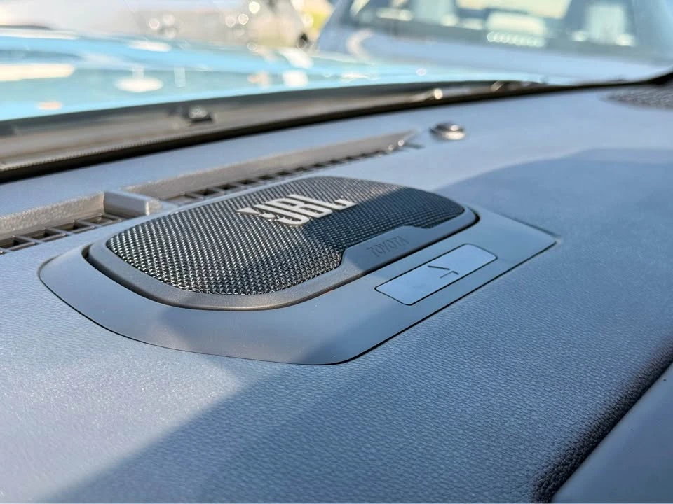 2026 Toyota 4Runner 6th Gen - Image 14 of 16