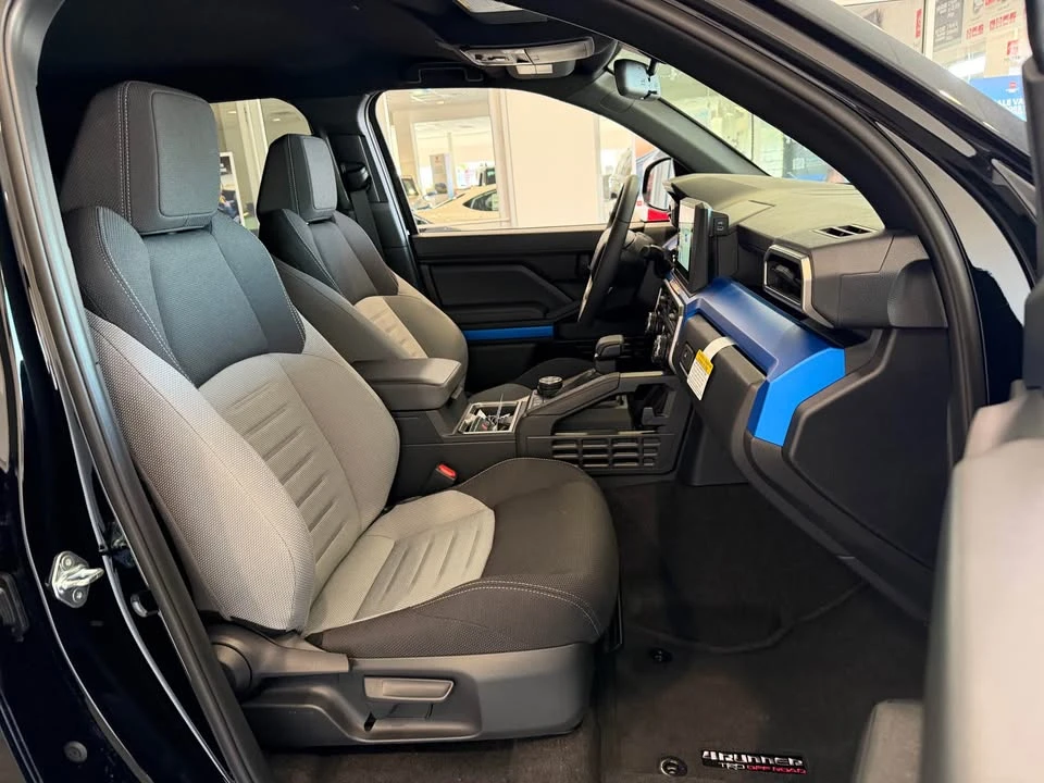 2026 Toyota 4Runner 6th Gen - Image 17 of 20
