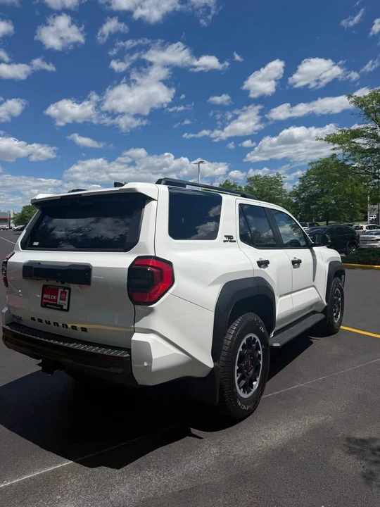2026 Toyota 4Runner 6th Gen - Image 3 of 12