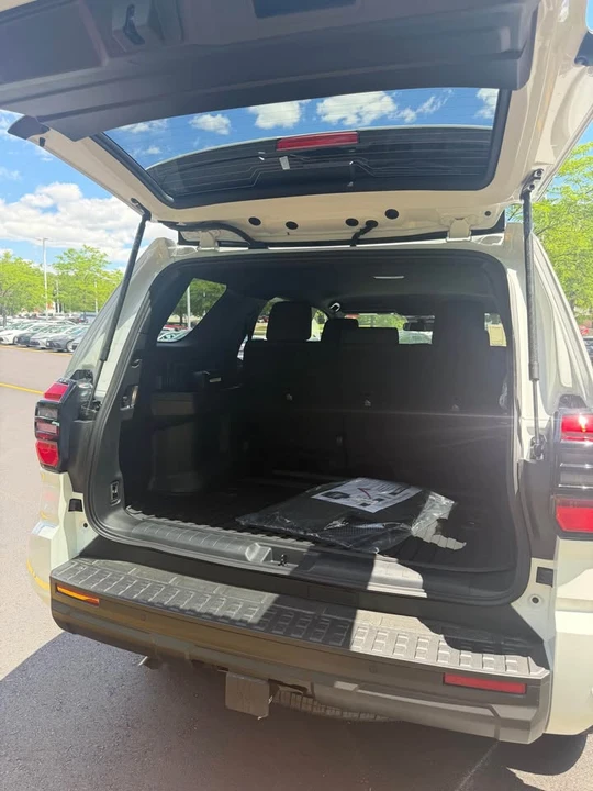 2026 Toyota 4Runner 6th Gen - Image 5 of 12