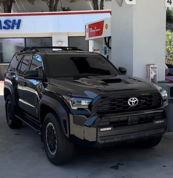 2026 Toyota 4Runner 6th Gen - Image 4 of 7