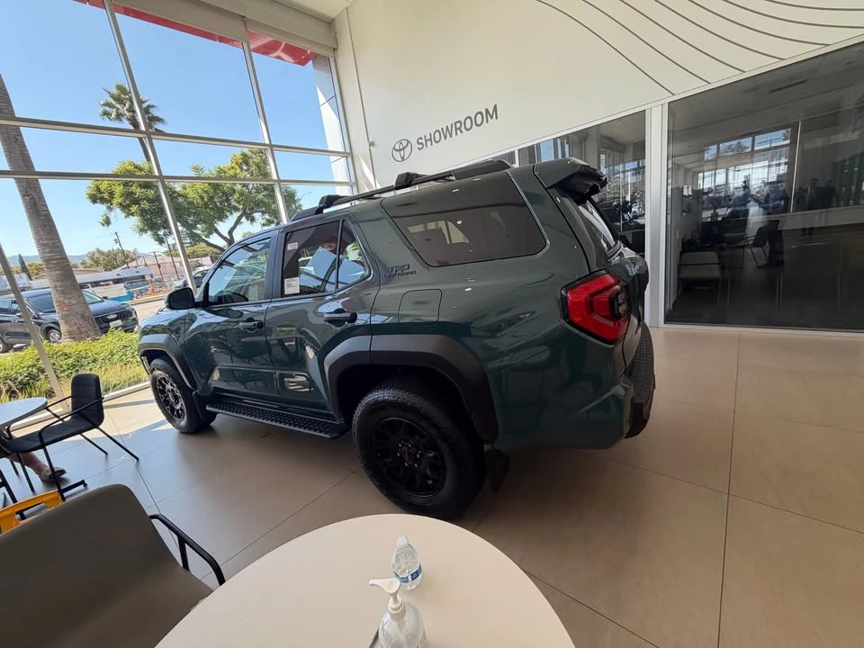2026 Toyota 4Runner 6th Gen - Image 3 of 11
