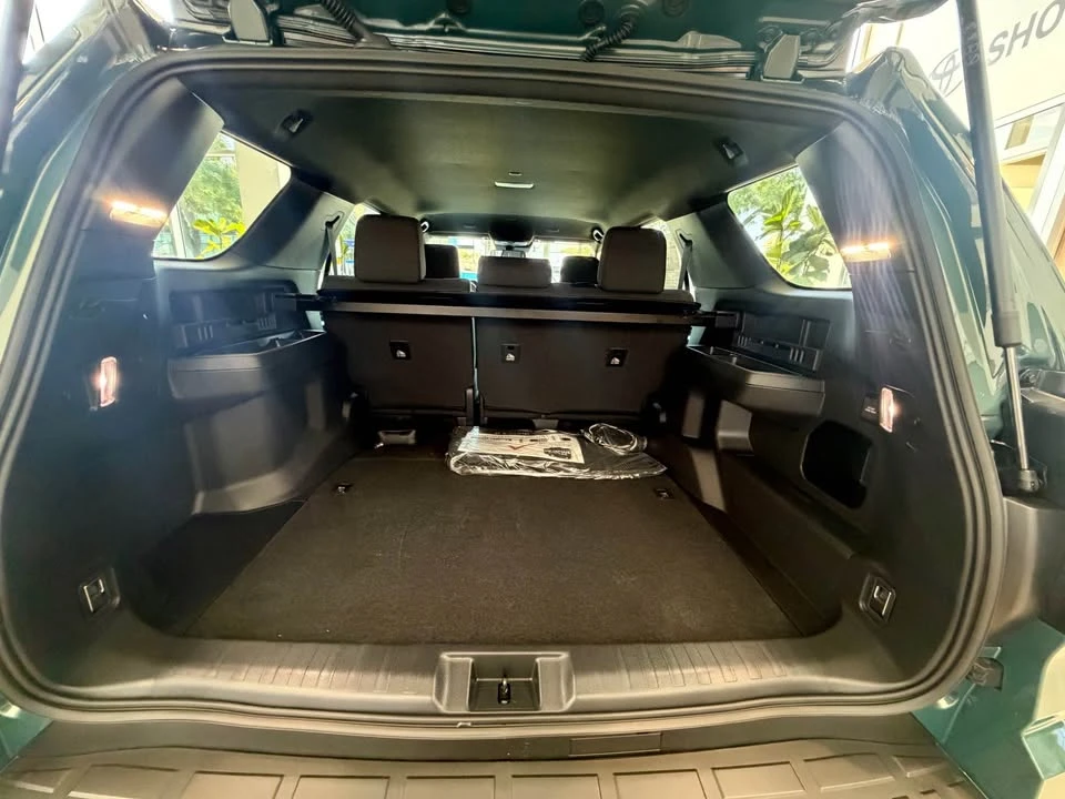 2026 Toyota 4Runner 6th Gen - Image 8 of 11