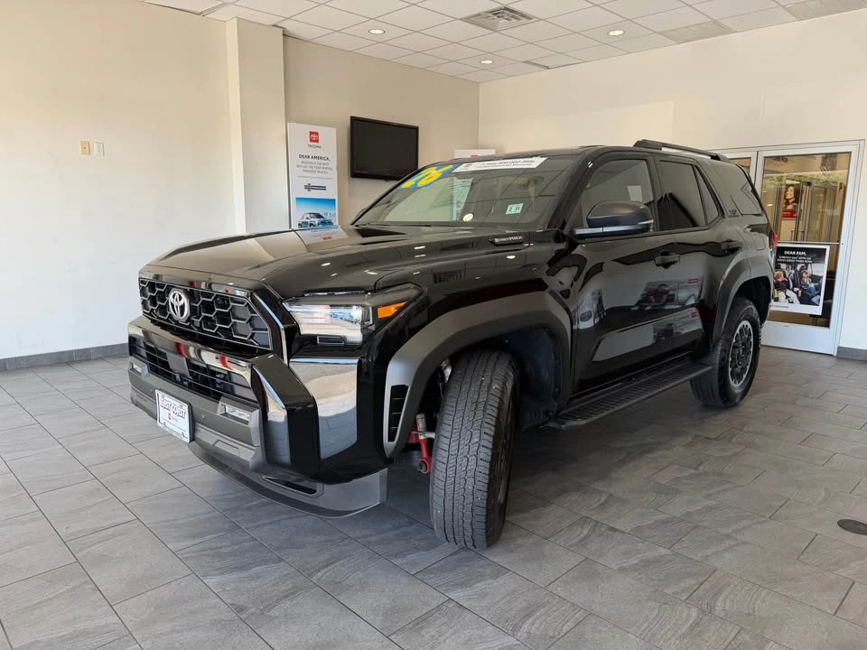 2026 Toyota 4Runner 6th Gen - Image 3 of 20