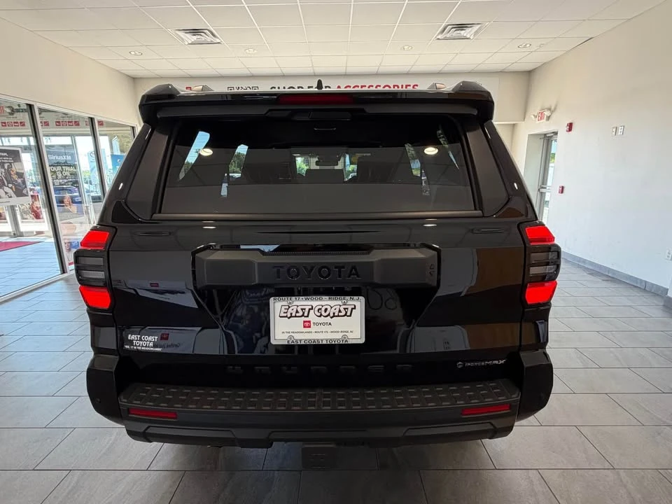 2026 Toyota 4Runner 6th Gen - Image 5 of 20