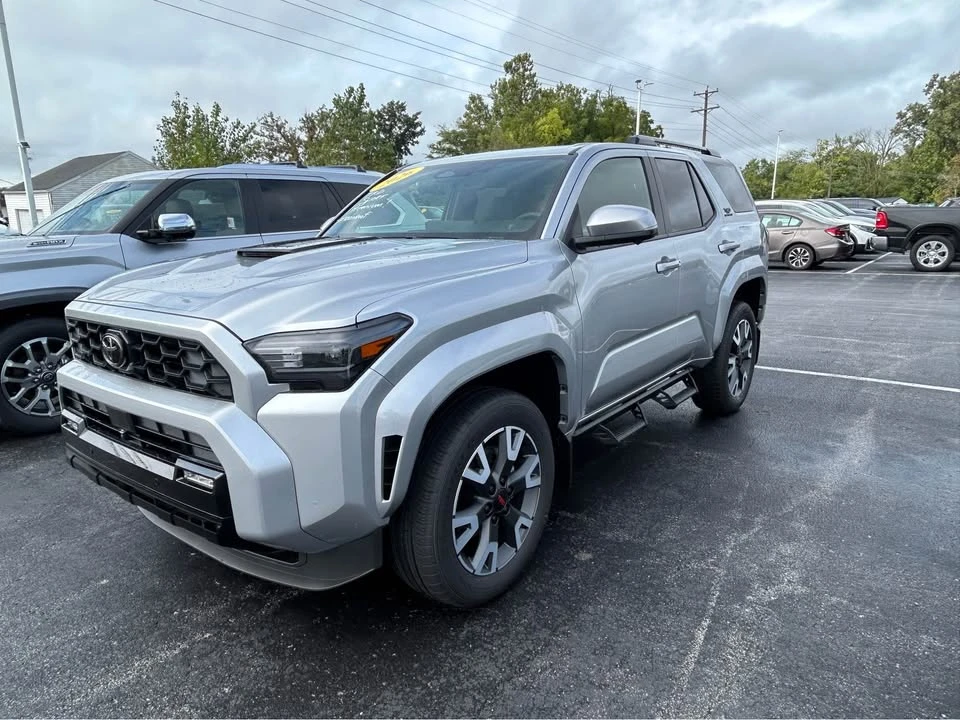 2026 Toyota 4Runner 6th Gen - Image 5 of 12