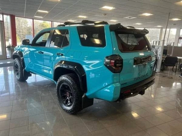 2026 Toyota 4Runner 6th Gen - Image 2 of 11
