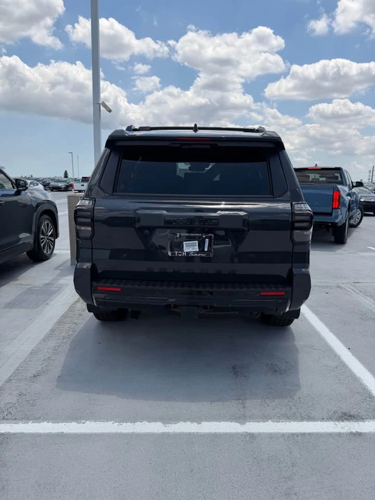 2026 Toyota 4Runner 6th Gen - Image 5 of 11
