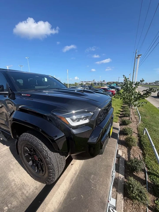 2026 Toyota 4Runner 6th Gen - Image 3 of 16