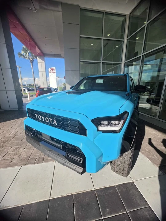 2026 Toyota 4Runner 6th Gen - Image 2 of 6