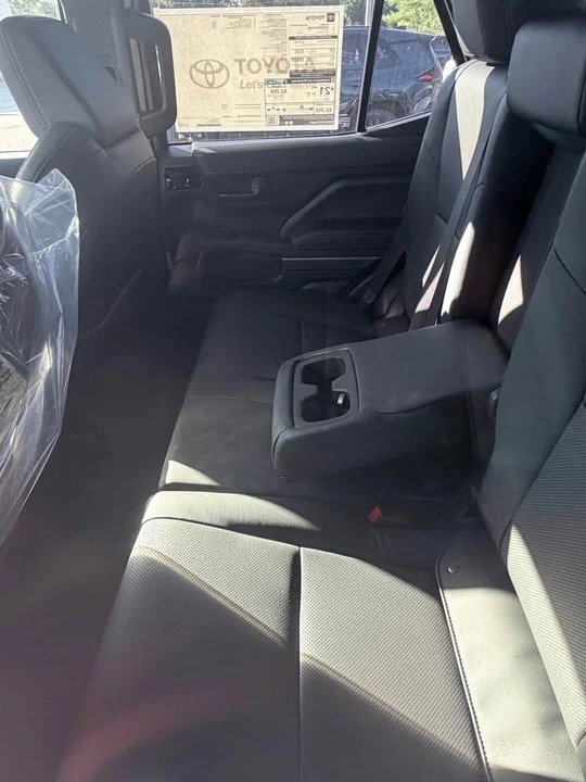 2026 Toyota 4Runner 6th Gen - Image 5 of 7
