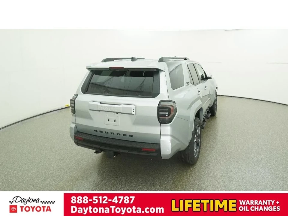 2026 Toyota 4Runner 6th Gen - Image 8 of 12