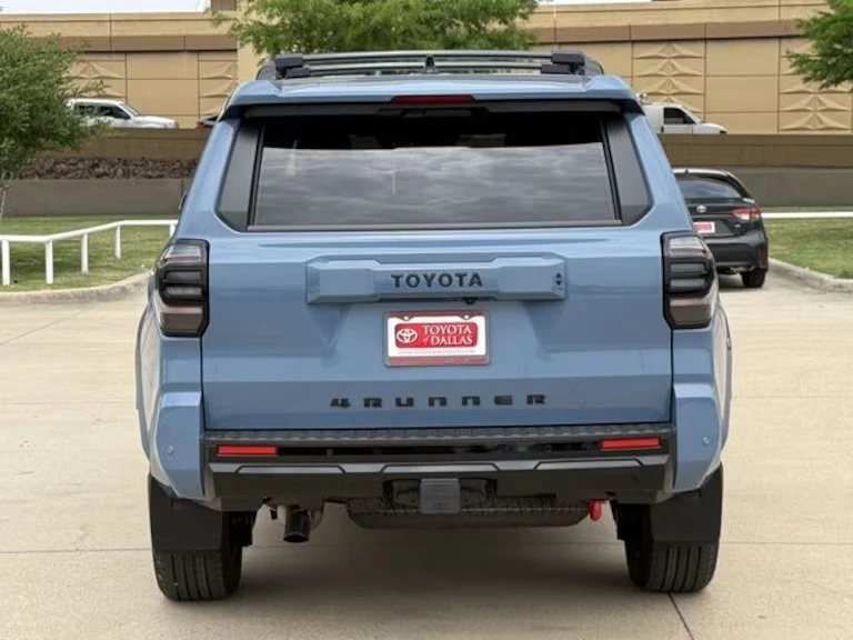 2026 Toyota 4Runner 6th Gen - Image 4 of 16