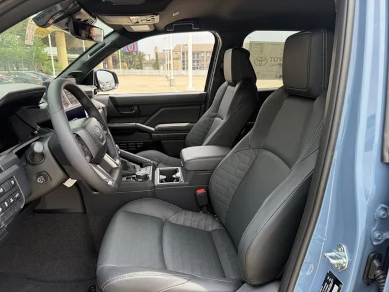 2026 Toyota 4Runner 6th Gen - Image 13 of 16