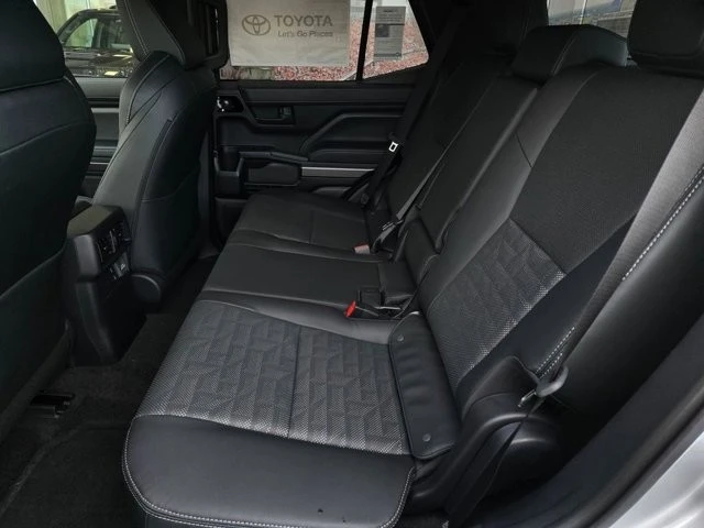 2026 Toyota 4Runner 6th Gen - Image 8 of 12