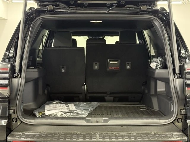 2026 Toyota 4Runner 6th Gen - Image 11 of 12