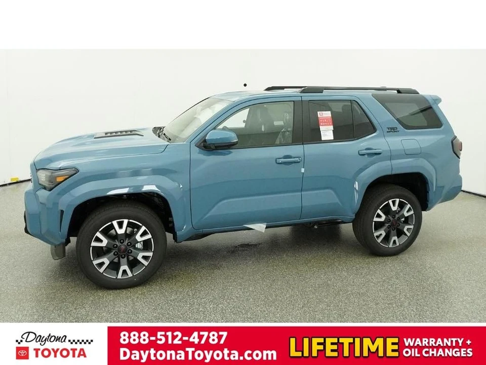 2026 Toyota 4Runner 6th Gen - Image 2 of 12