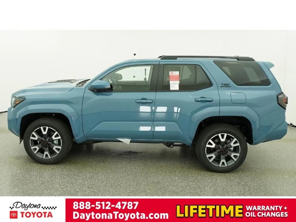 2026 Toyota 4Runner 6th Gen - Image 3 of 12