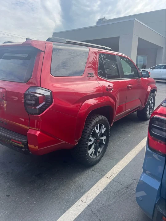 2026 Toyota 4Runner 6th Gen - Image 4 of 6