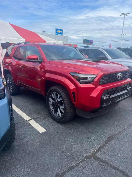 2026 Toyota 4Runner 6th Gen - Image 2 of 6