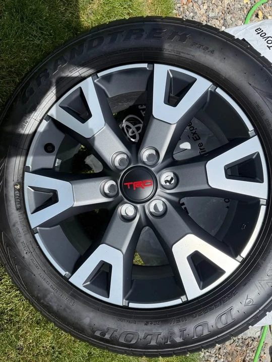2026 Toyota 4Runner 6th Gen - Image 2 of 4