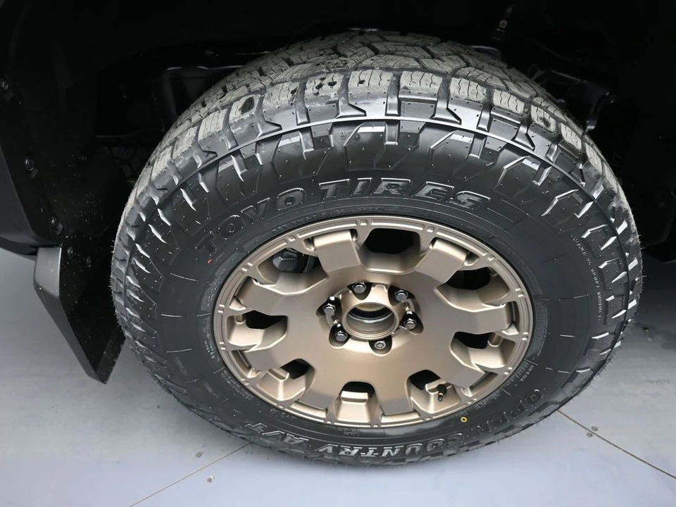 2026 Toyota 4Runner 6th Gen - Image 12 of 12