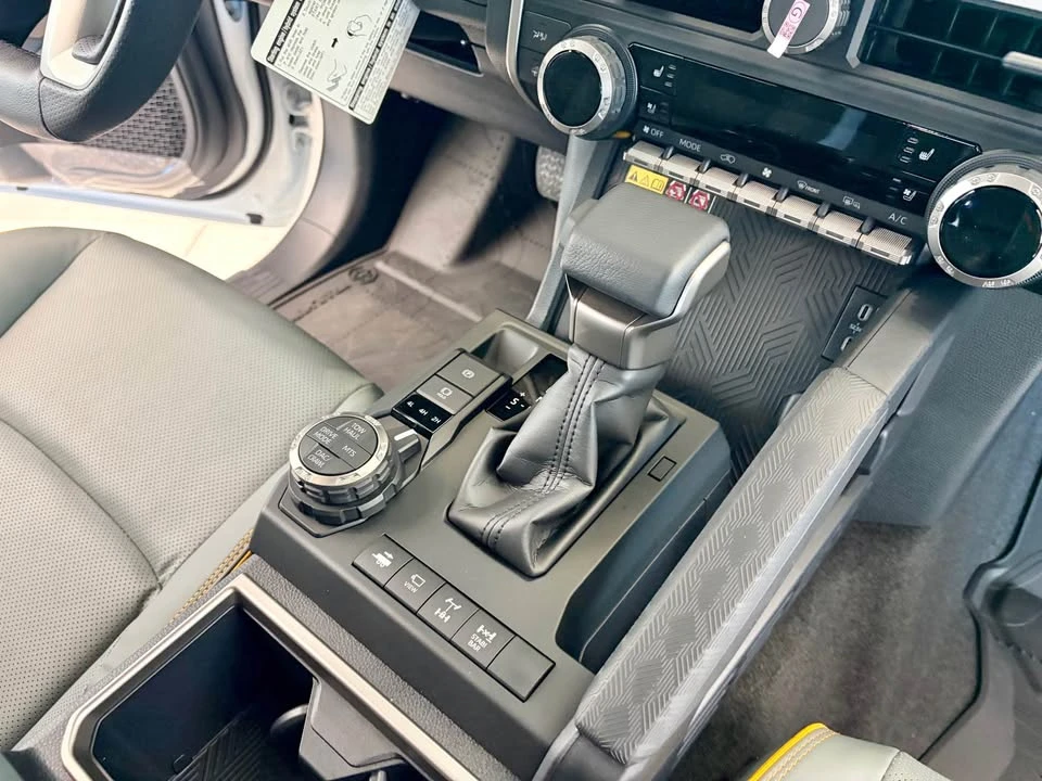 2026 Toyota 4Runner 6th Gen - Image 10 of 13