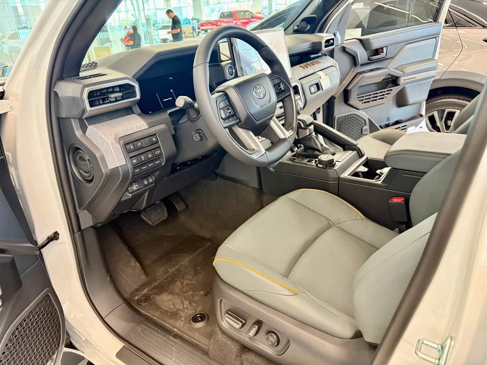 2026 Toyota 4Runner 6th Gen - Image 8 of 13
