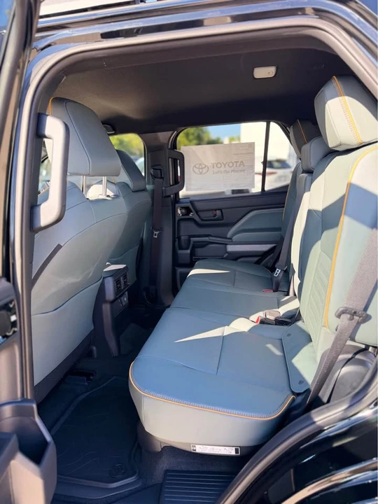 2026 Toyota 4Runner 6th Gen - Image 7 of 9