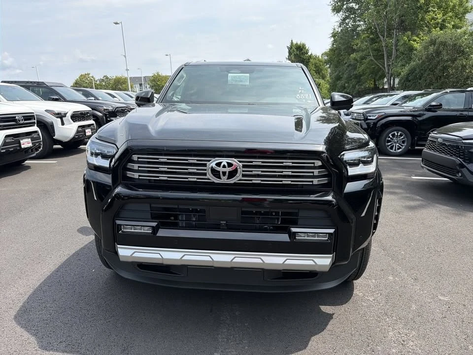 2026 Toyota 4Runner 6th Gen - Image 2 of 20
