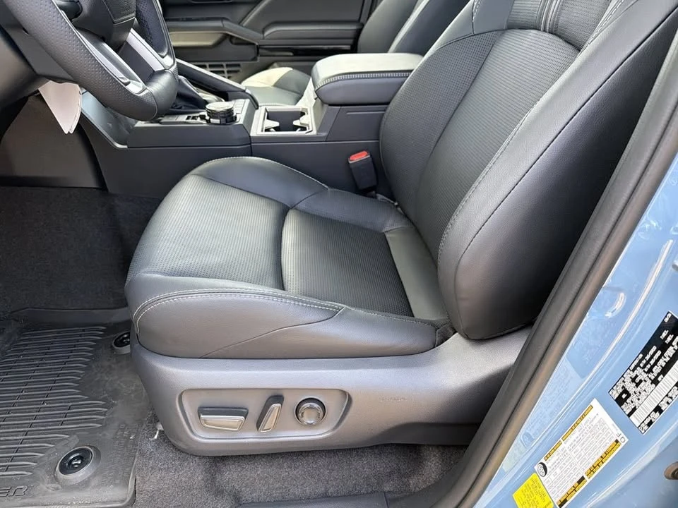 2026 Toyota 4Runner 6th Gen - Image 11 of 20