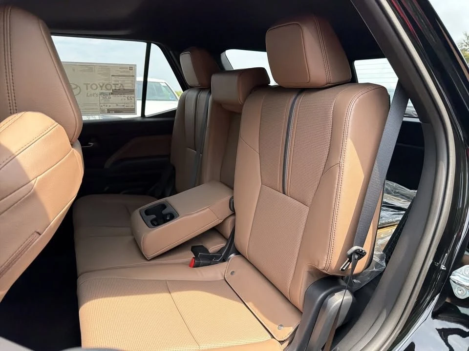 2026 Toyota 4Runner 6th Gen - Image 15 of 20