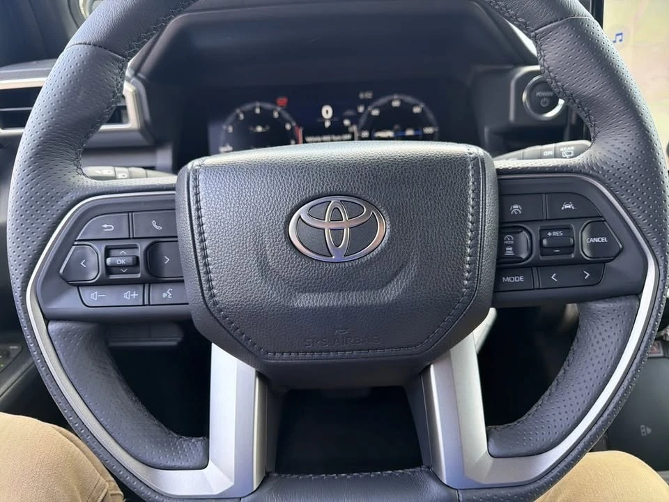 2026 Toyota 4Runner 6th Gen - Image 18 of 20
