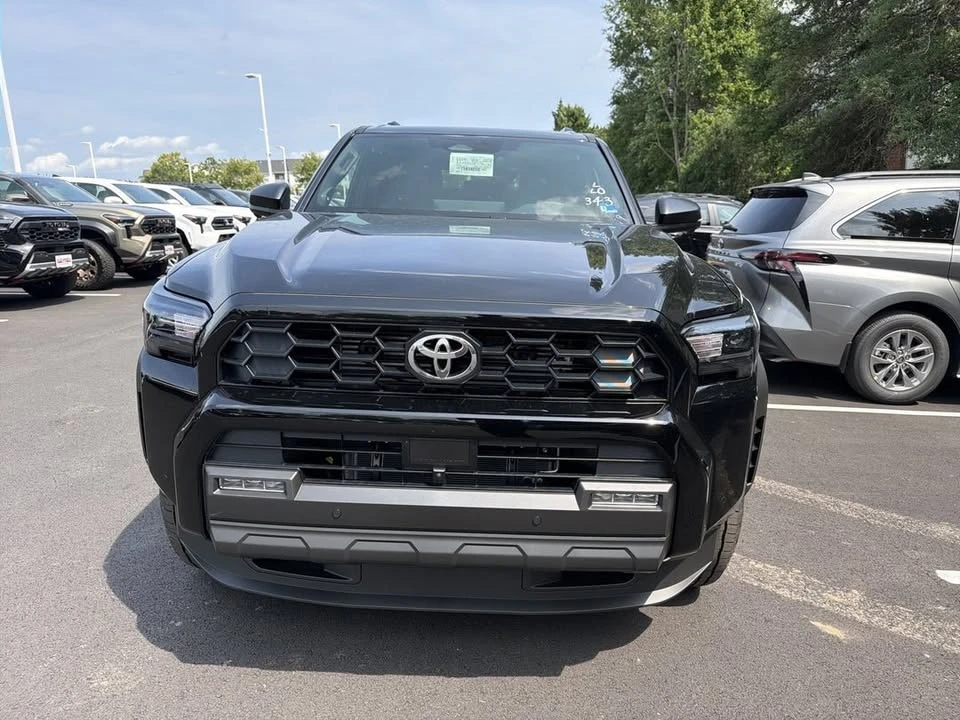 2026 Toyota 4Runner 6th Gen - Image 7 of 20