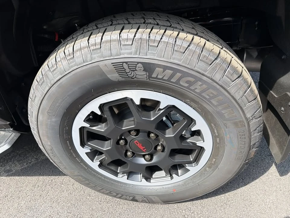 2026 Toyota 4Runner 6th Gen - Image 6 of 20