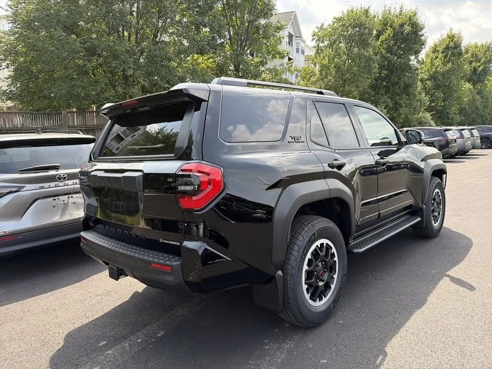 2026 Toyota 4Runner 6th Gen - Image 3 of 20