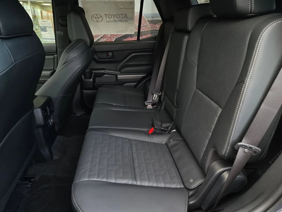 2026 Toyota 4Runner 6th Gen - Image 11 of 20