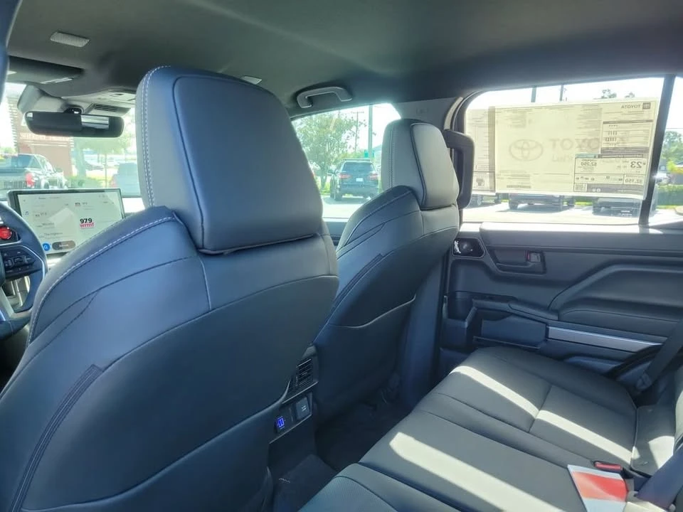 2026 Toyota 4Runner 6th Gen - Image 13 of 20