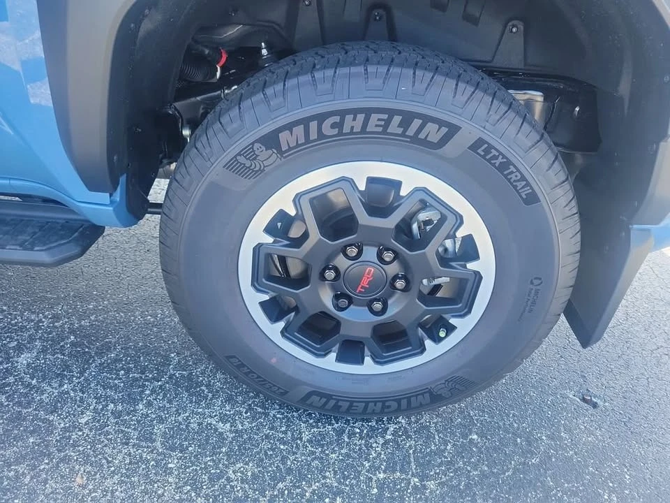 2026 Toyota 4Runner 6th Gen - Image 6 of 20