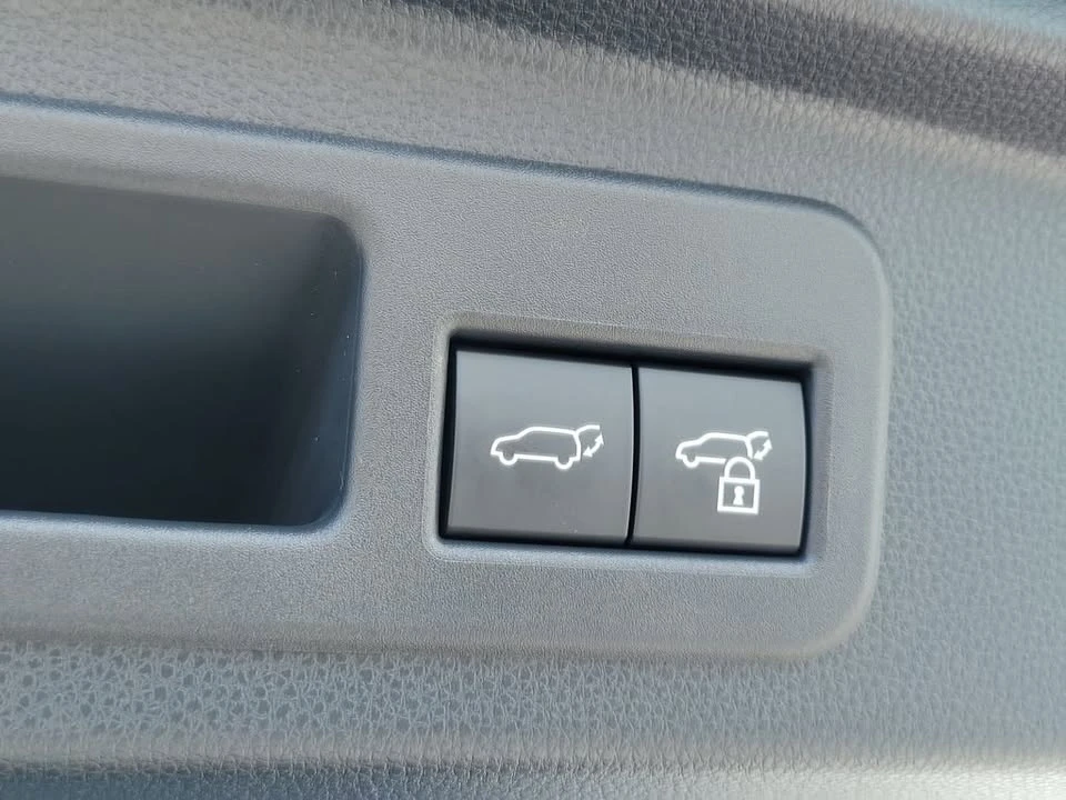 2026 Toyota 4Runner 6th Gen - Image 10 of 20