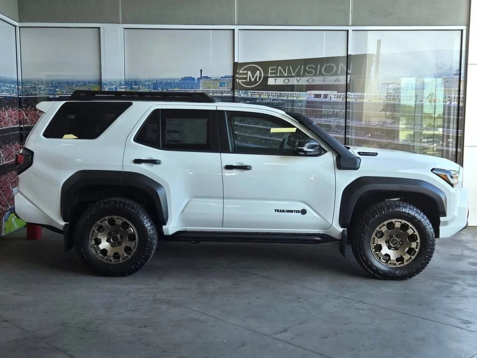 2026 Toyota 4Runner 6th Gen - Image 3 of 12